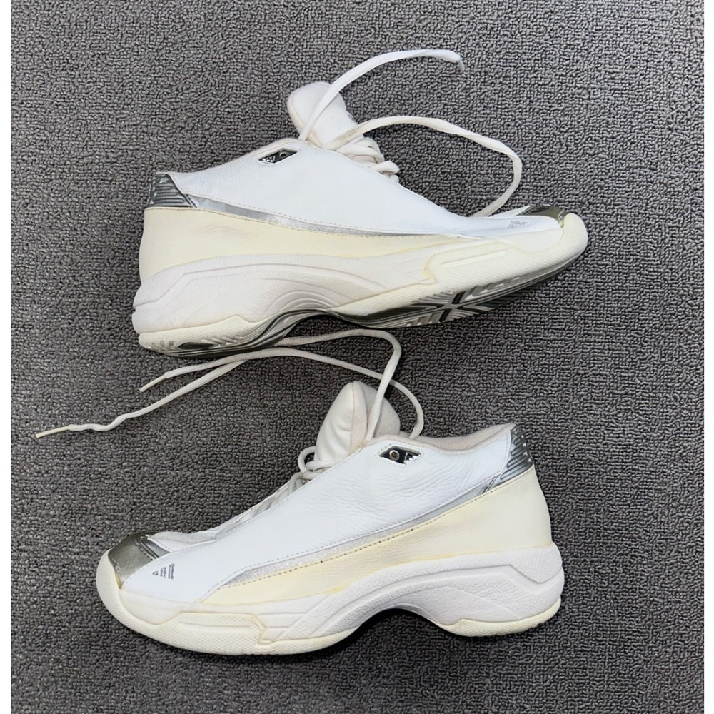 Vintage Adidas Basketball Sneakers Men 8.5 White Silver Leather Low Top 2001 Y2K